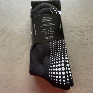 LA Active crew grip socks